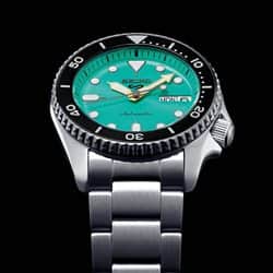 שעון SEIKO 5 SPORT יוניסקס מסדרת שעוני Seiko SKX Sports Style.
